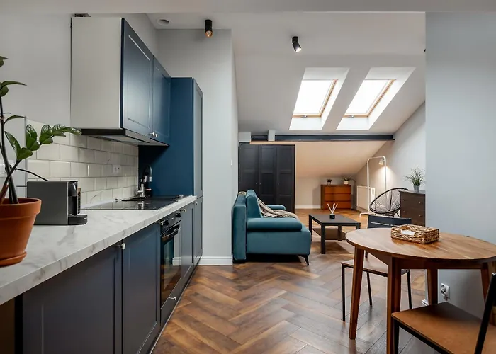 Golden Waw - Old Town - Marcinkowskiego #1 *